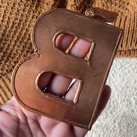 ❤️… Anthropologie Monogram Mirror B Christmas Ornaments - Picture 3 of 5